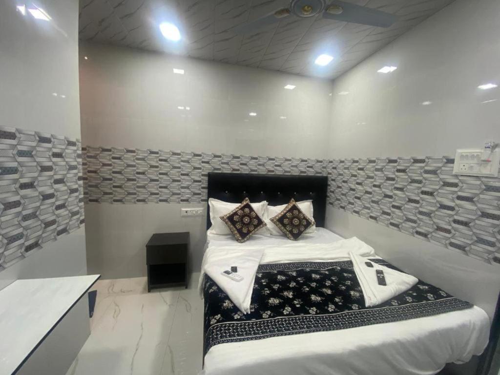 Hotel O Sai Residency Mumbai Exterior foto